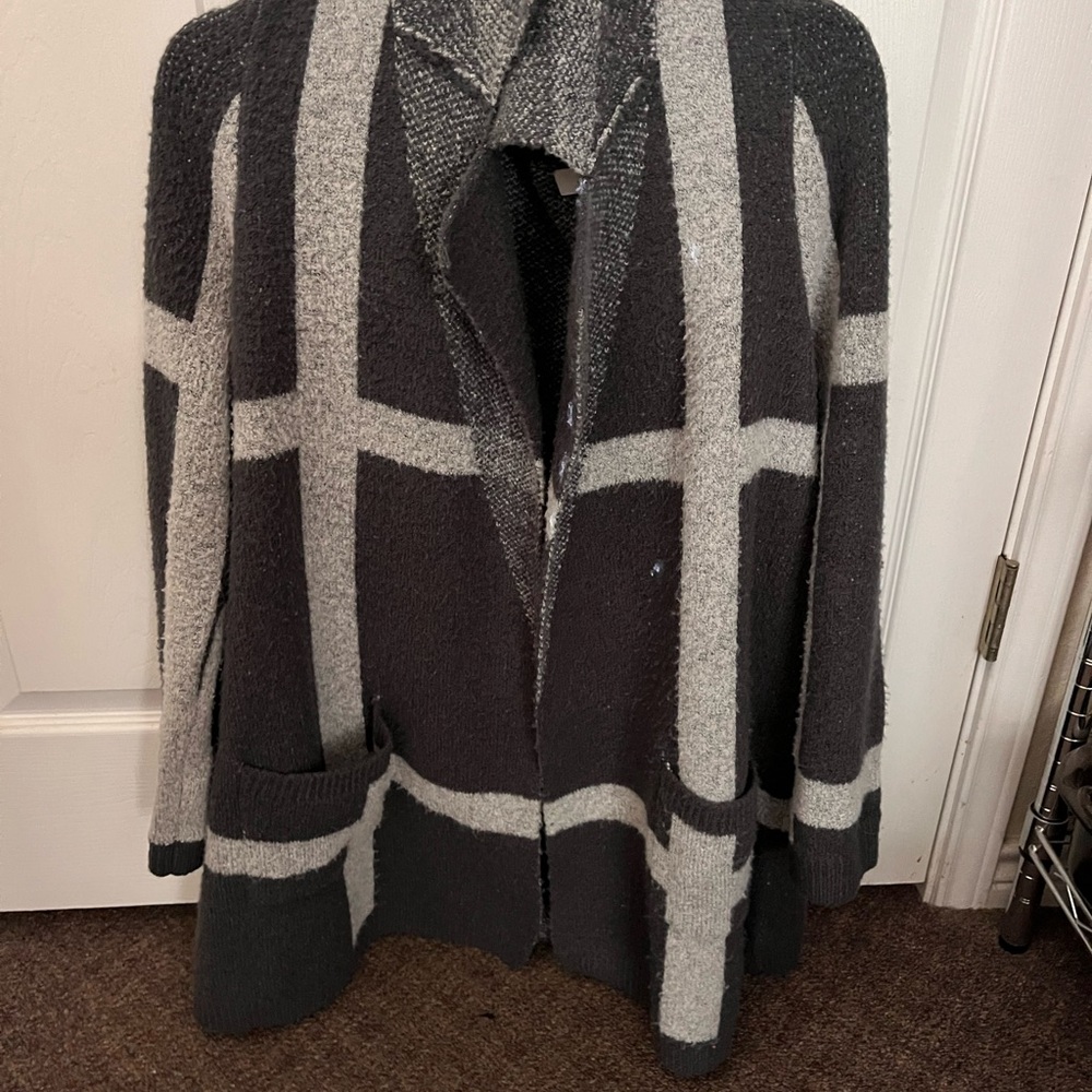 New Directions Black and Gray Women's Sweater